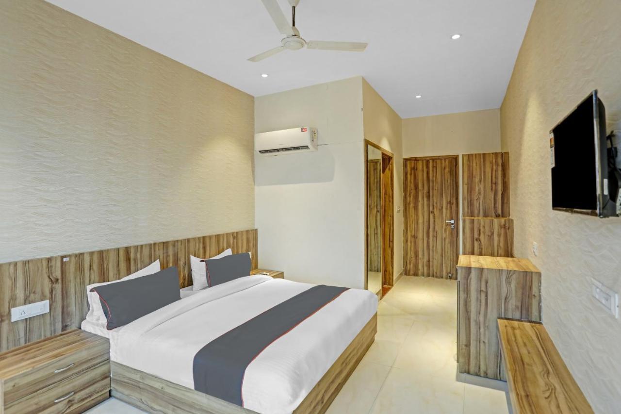 Collection O 85238 Tulika Garden Hotel Izatnagar Exterior photo