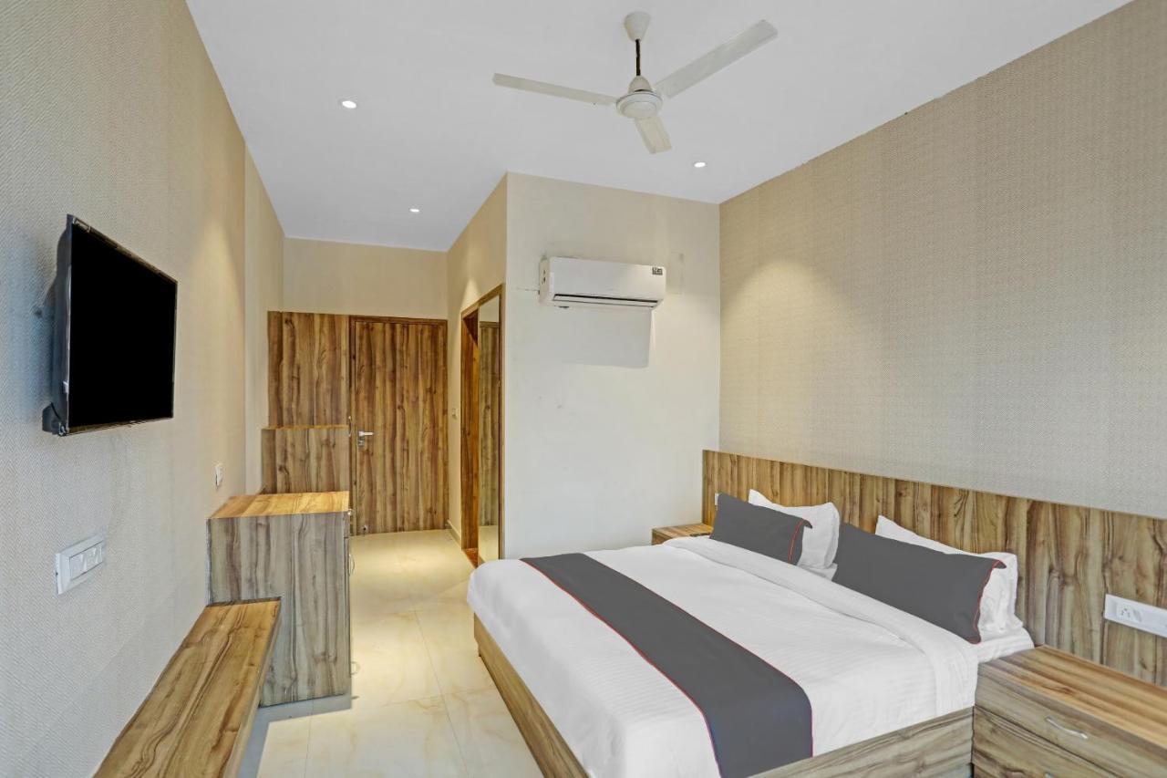 Collection O 85238 Tulika Garden Hotel Izatnagar Exterior photo